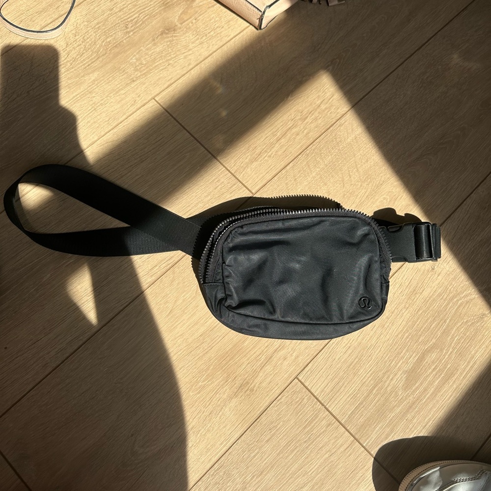 lululemon athletica Black Belt Bag